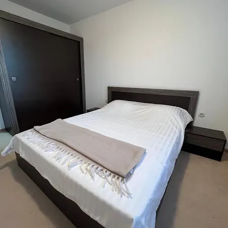 32 Pamporovo